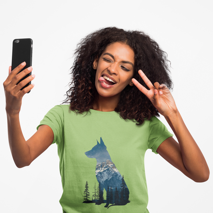 Dog Silhouette – Minimal Feminine T-Shirt