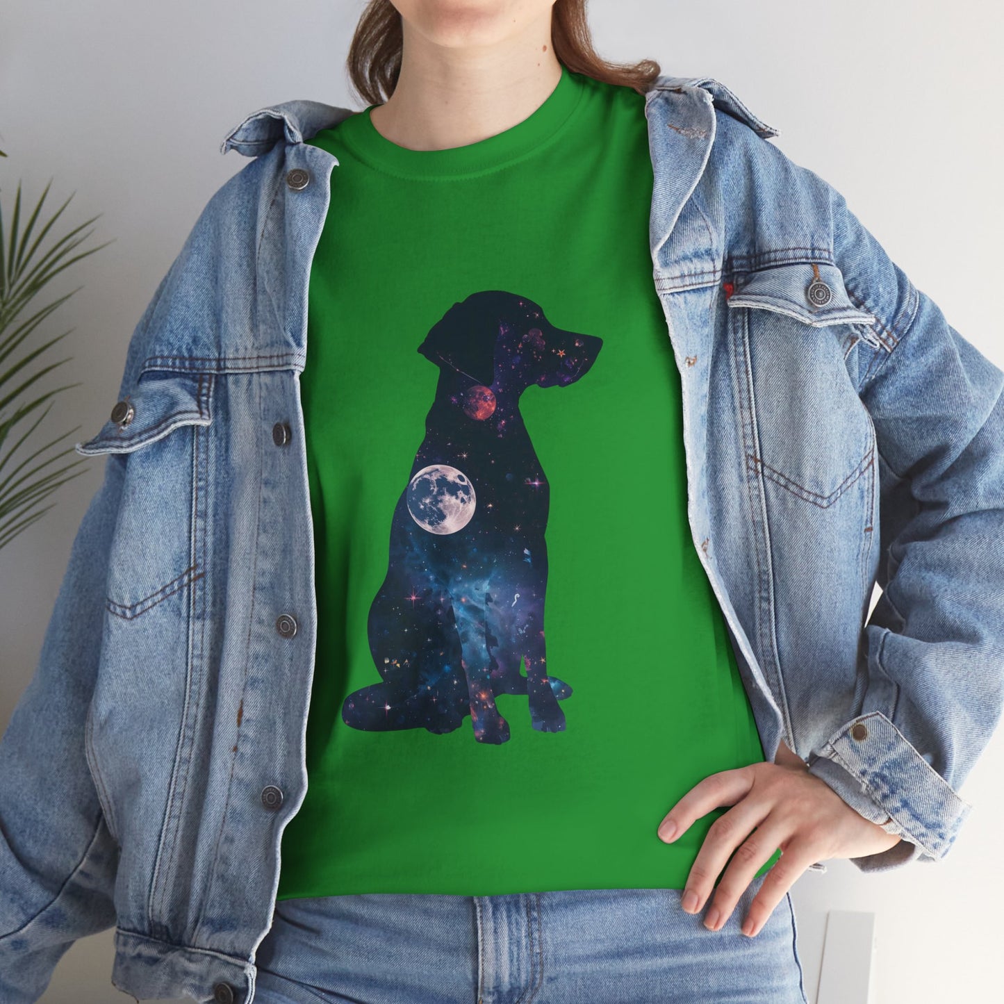 Dog Silhouette – Feminine Minimal T-Shirt