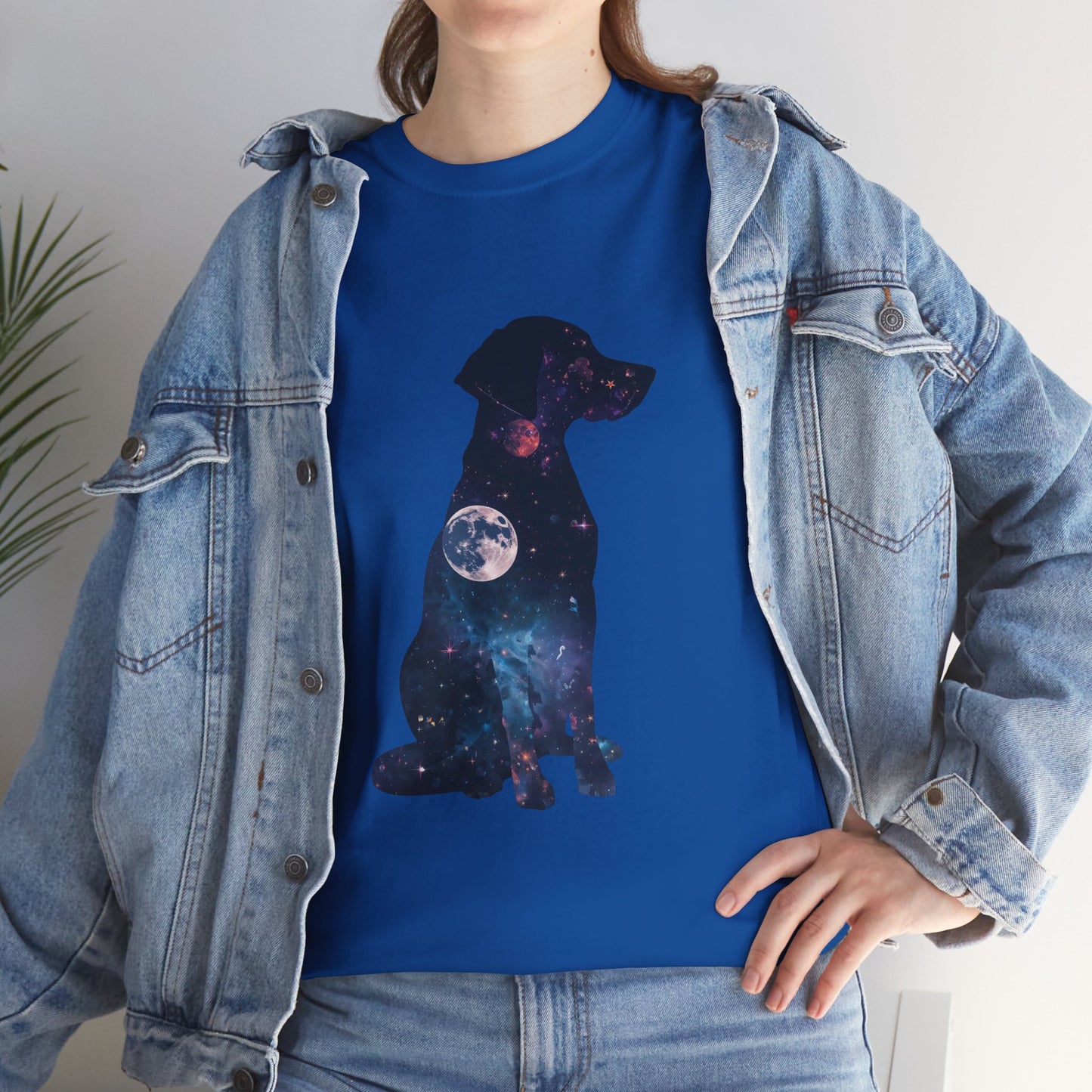 Dog Silhouette – Feminine Minimal T-Shirt