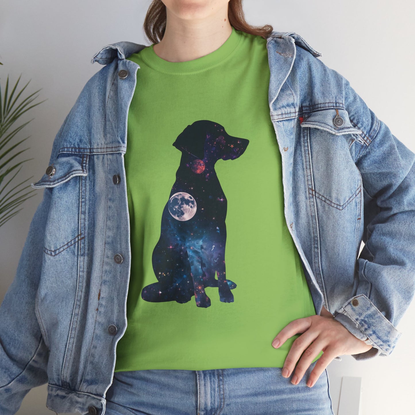 Dog Silhouette – Feminine Minimal T-Shirt